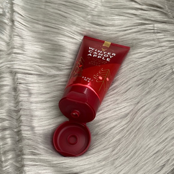Winter Candy Apple Body Cream - Picture 2 of 3